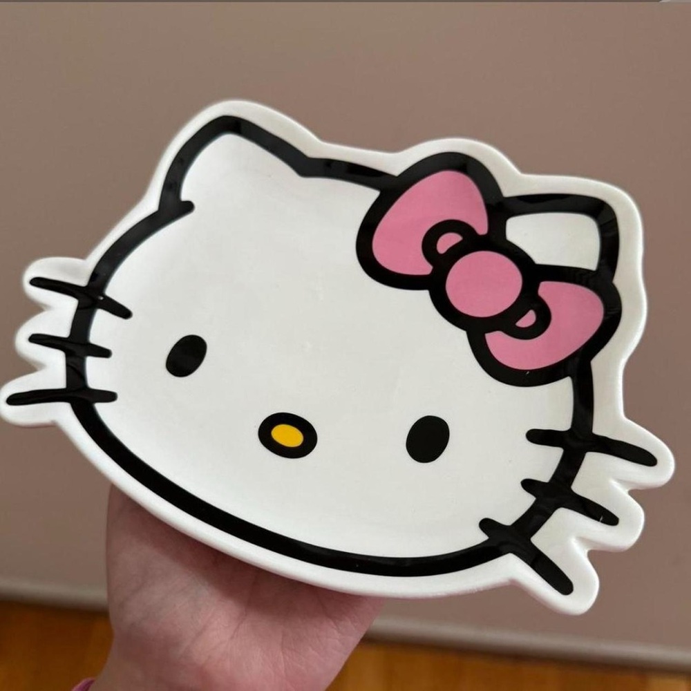 Hello Kitty Jewlery Plate NWT